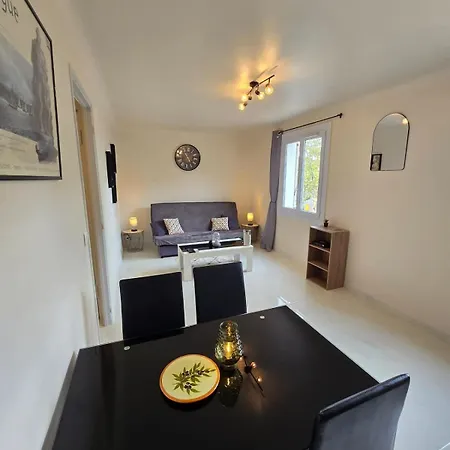 Celli L Near Port & Ac L Shellter * Saint Tropez