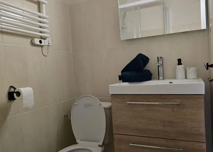 Celli L Near Port & Ac L Shellter